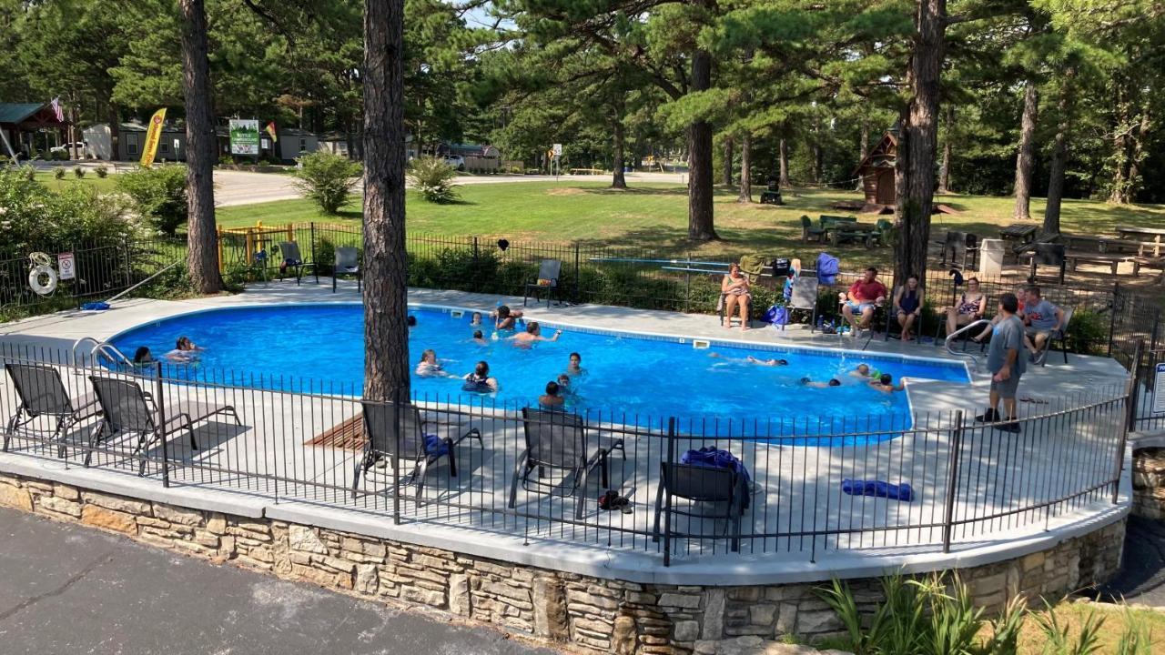 Country Mountain Inn Eureka Springs Ngoại thất bức ảnh
