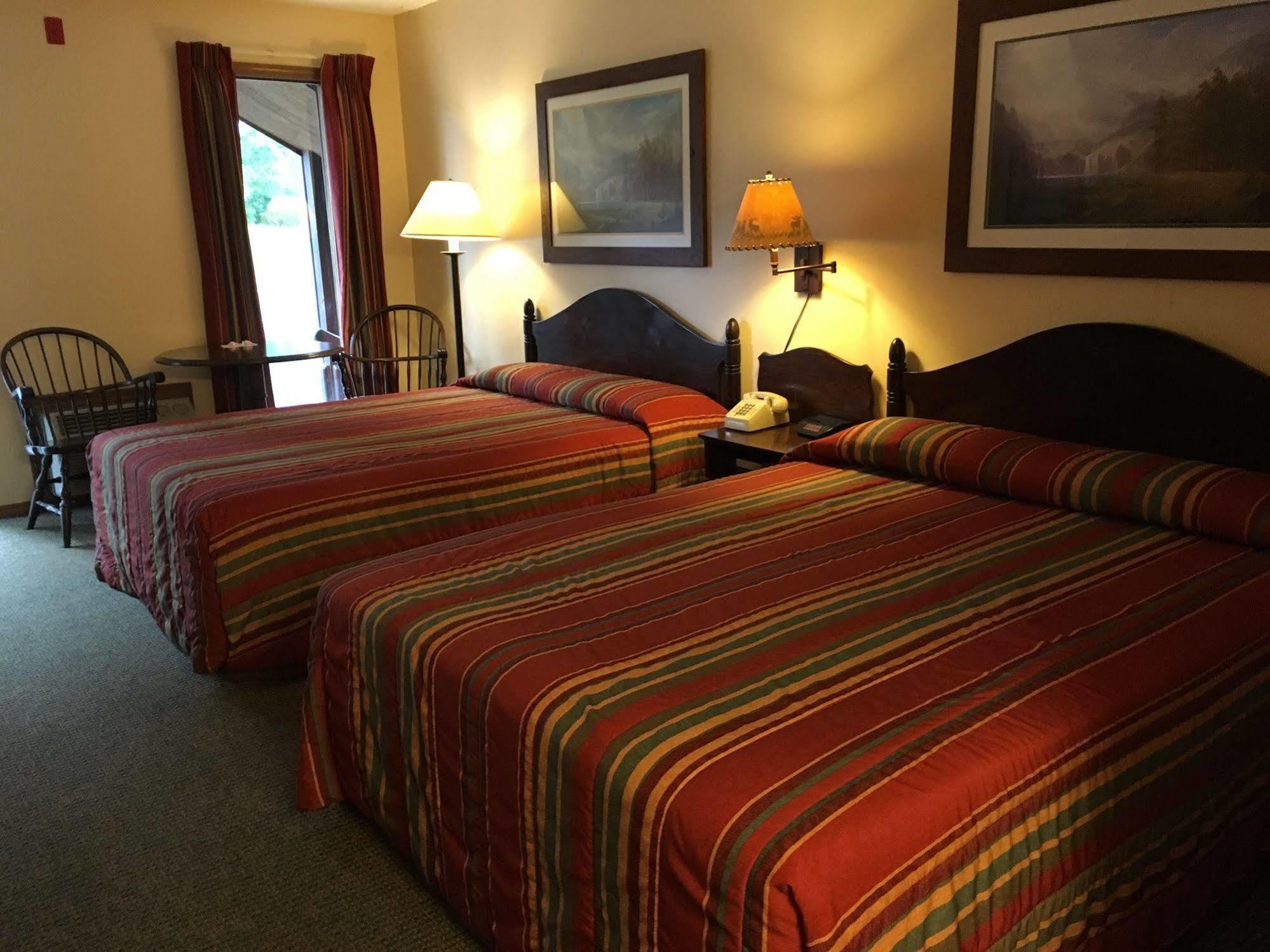 Country Mountain Inn Eureka Springs Ngoại thất bức ảnh
