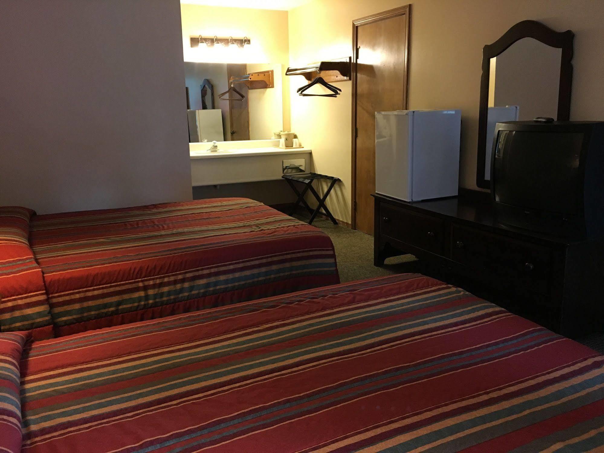 Country Mountain Inn Eureka Springs Ngoại thất bức ảnh